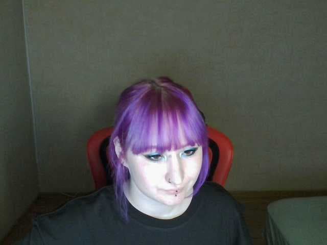 Darcy-666 live cam