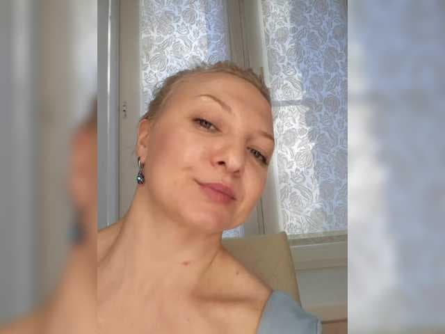 Anesteishen live cam on BongaCams