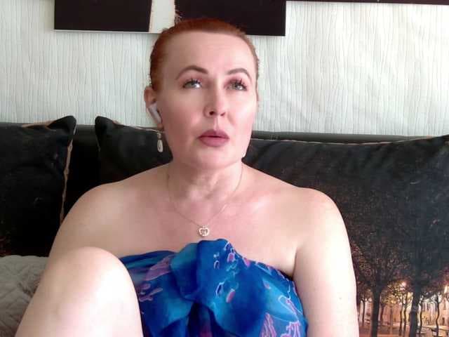 IrennaShine live cam