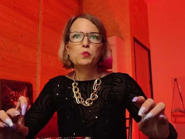 Findom_Lady_Shine live cam