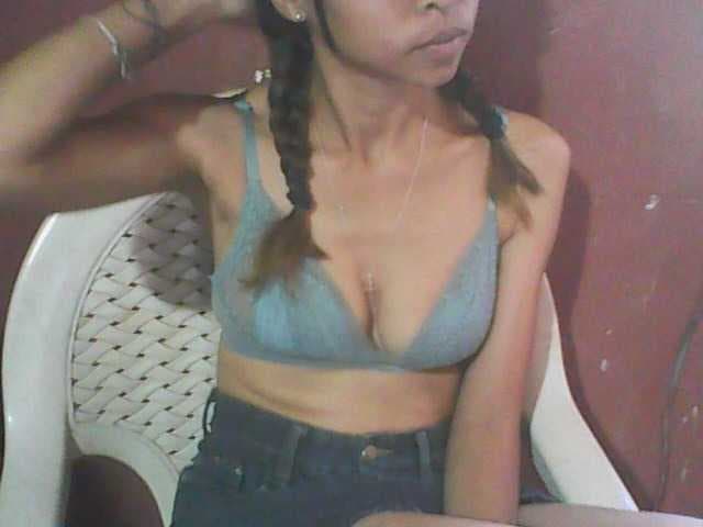 krisnah3 live cam on BongaCams