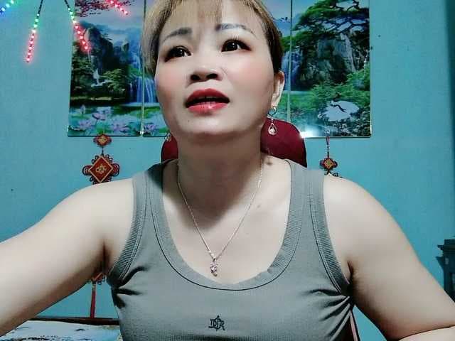 Linhanhsex2k live cam