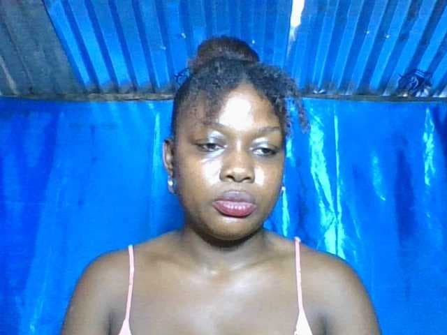 Labella204 live cam on BongaCams