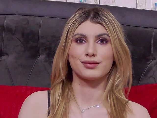 SweetAnisia live cam