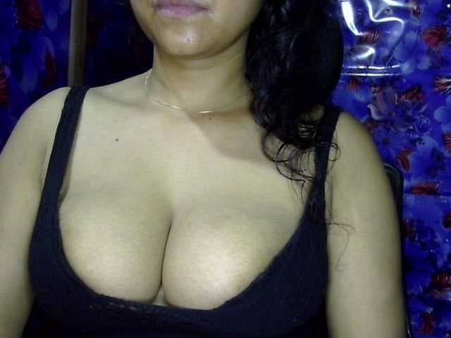 Nusrat-Mimi live cam on BongaCams