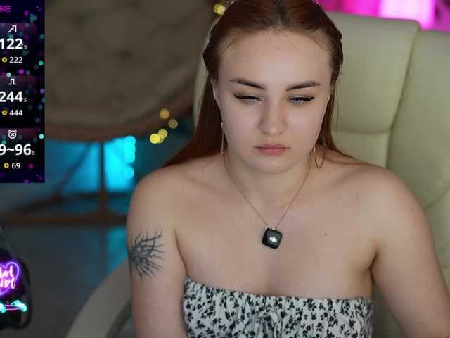 LovelyyBell live cam