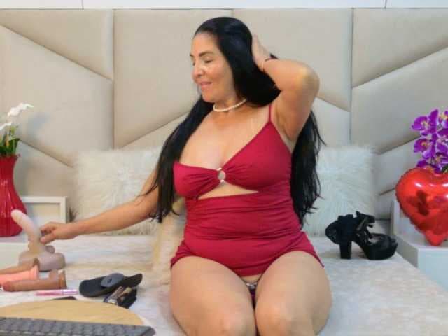 AlizonMoreti live cam