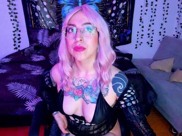 alicerose34 live cam