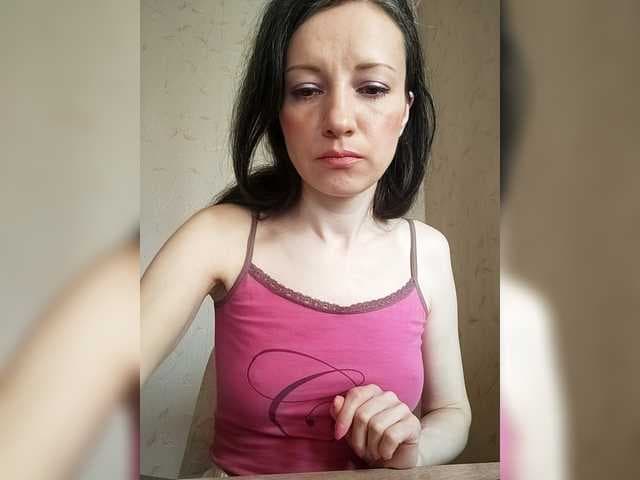 Viviennn live cam on BongaCams