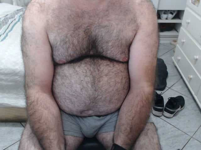 MysterBearMG live cam