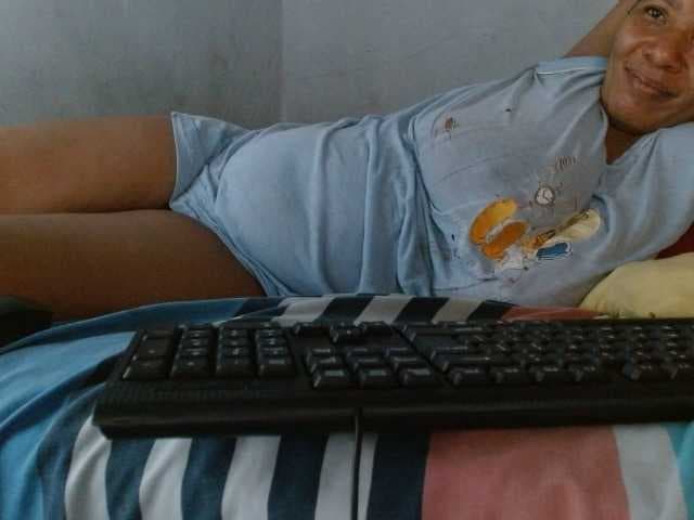 diamondboobs44dddx live cam on BongaCams