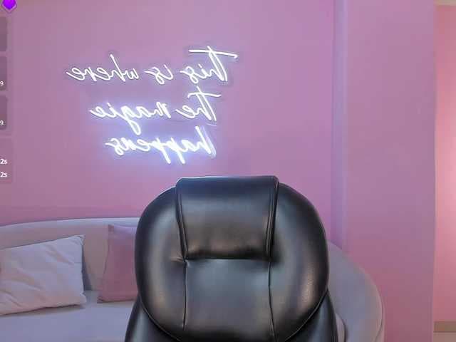 BellaConnor live cam on BongaCams