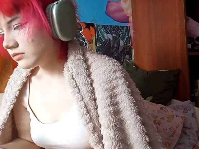 Alice-Kaneki live cam