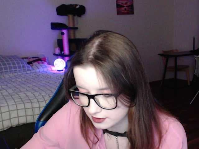 Cherry-Luna live cam on BongaCams