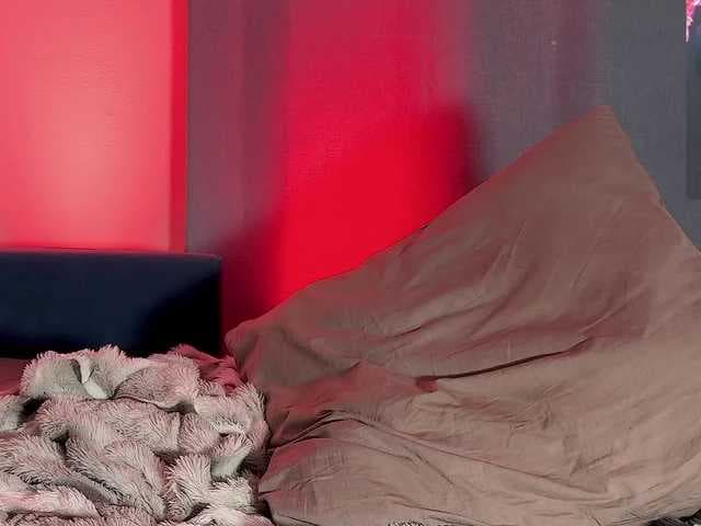 AllyHorny live cam on BongaCams