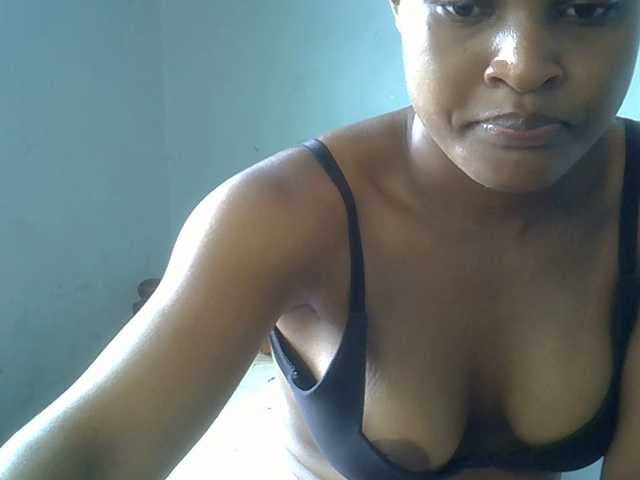 FreakyTrixie live cam