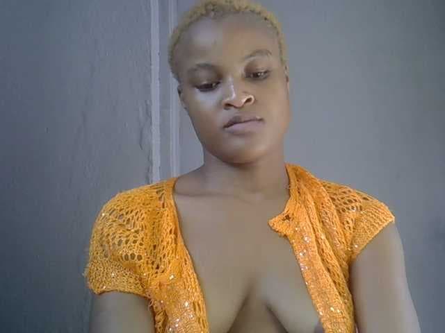 FreakyTrixie live cam on BongaCams