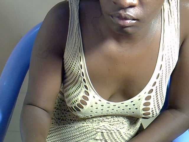 Nyangisexy1 live cam