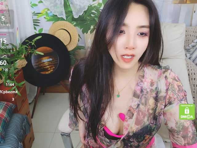 zhuli1163 live cam